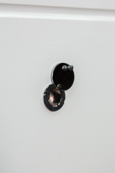 Дверь входная Revolut Doors В-413 модель 163 венге горизонт темный / дуб пломбир горизонт 2040x940 мм левая