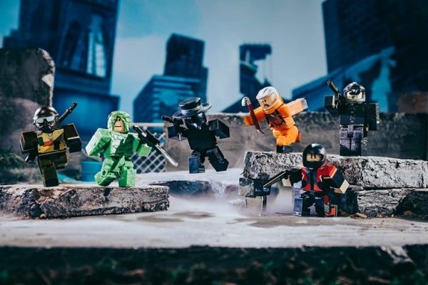 Набір фігурок з аксесуарами Jazwares Roblox Multipack Apocalypse Rising 2 W8 ROB0337 