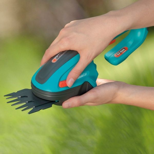 Ножиці акумуляторні Gardena Classic Cut 8885-20