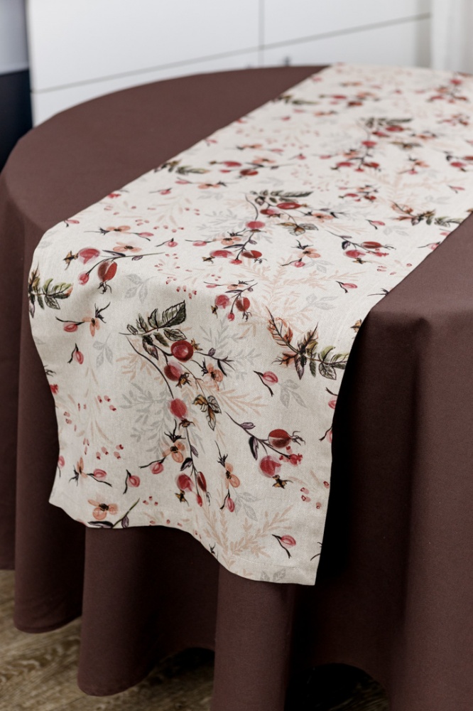 Скатерть Шиповник d200 коричневый La Nuit