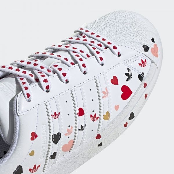 Кроссовки Adidas SUPERSTAR W FV3289 р.7,5 белый