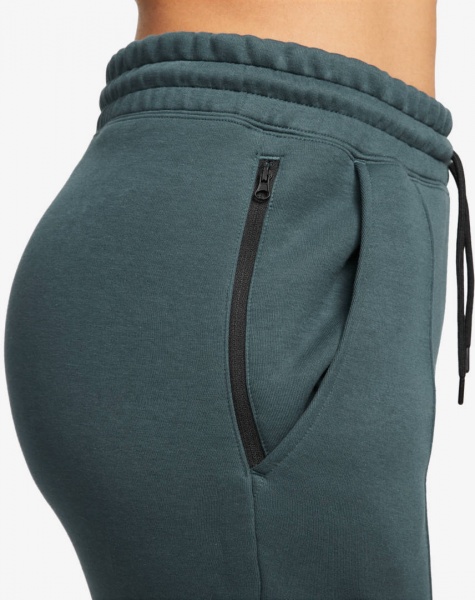 Брюки Nike W NSW TCH FLC MR JGGR FB8330-328 р. XS зеленый