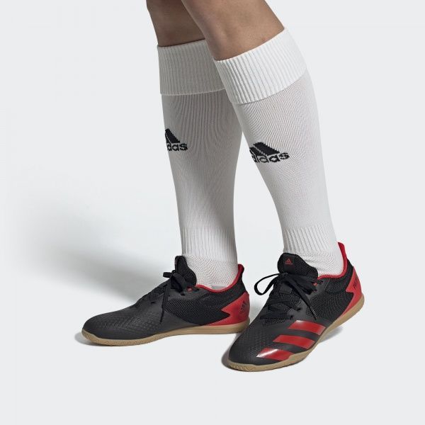 Бутси Adidas PREDATOR 20.4 IN SA EE9580 р. UK 7,5 чорний