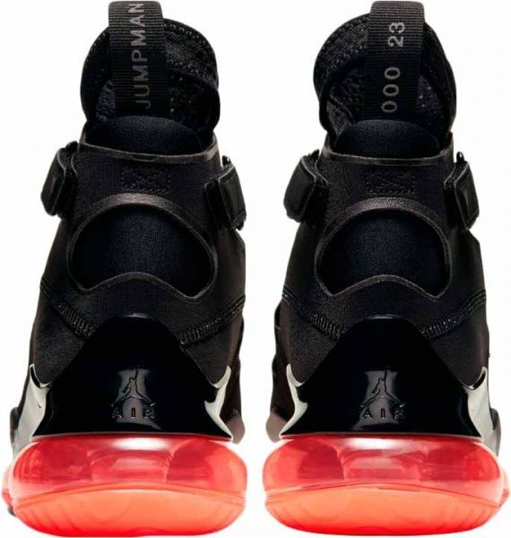 Кроссовки Nike WMNS JORDAN AIR LATITUDE 720 AV5187-006 р.US 9 черный