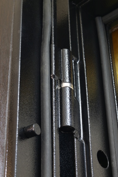 Двері вхідні металеві Y1S001C053+P044C271 чорний 2050x960 мм праві