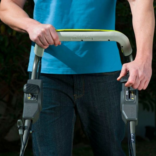 Газонокосилка бензиновая RYOBI RLM53190SV