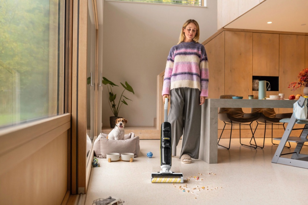 Пилосос миючий Karcher FCV 4 (1.056-131.0)