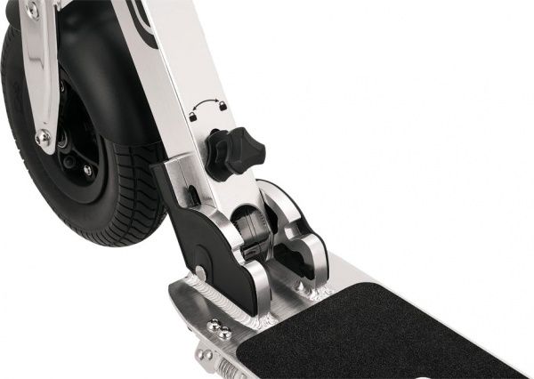 Самокат Razor A5 Air серебристый 