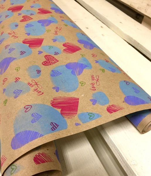 Бумага для упаковки крафт принт Сердце Love you 0,7x2 м