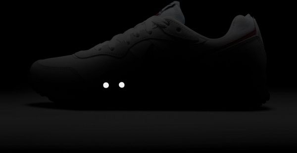 Кроссовки Nike NIKE VENTURE RUNNER CK2948-103 р.US 8 бело-красный