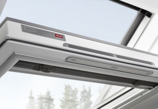 Окно мансардное VELUX Оптима 55х98 GLP FR04 0073BIS нижнее открывание