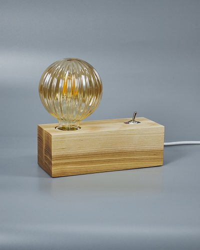 Настольная лампа декоративная Iterna Cube L 1xE27 дерево светлое LW053 