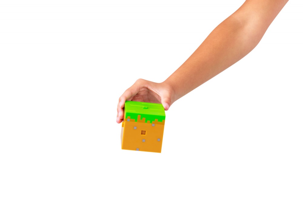 Фігурка-сюрприз Minecraft Капсула світів в асортименті MC9018