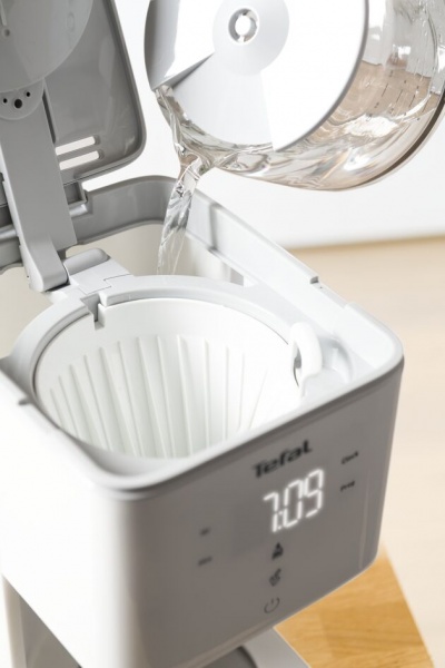 Кавомашина крапельна Tefal Sense CM693110