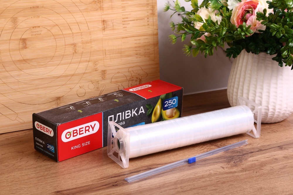 Пленка пищевая OBERY 250 м 29 см в коробке с ножом-слайдером