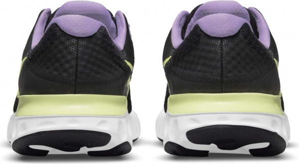 Кроссовки Nike Nike Renew Run 2 CW3259-013 р.US 7Y черный