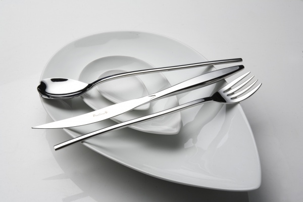 Набір столових приборів срібний 24 предмети Tulipani Pinti Inox