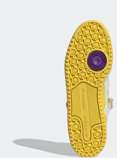 Кросівки Adidas GX4537 р.40 бежевий