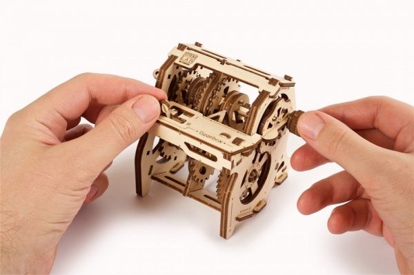 Деревянный 3D-конструктор UGEARS Коробка передач