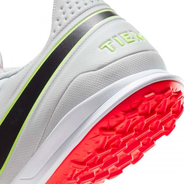 Сороконожки Nike Tiempo Legend 8 Academy TF AT6100-106 р. US 9,5 белый