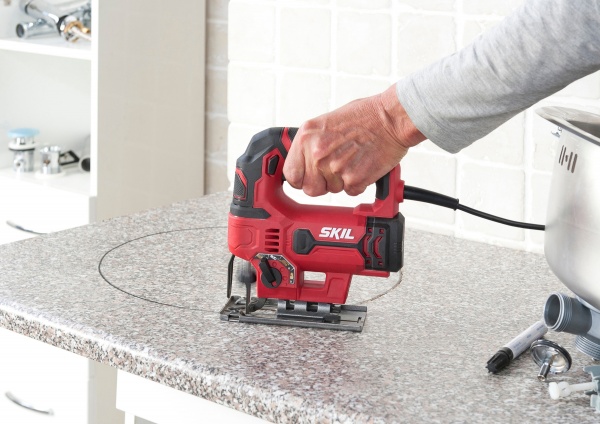 Електролобзик SKIL SW1E4530AA