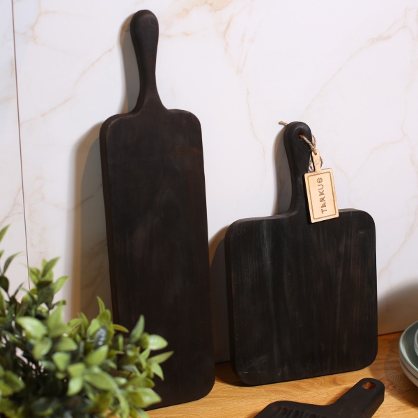 Дошка сервірувальна чорна рельєфна з ручкою 37х17 см Tarkus