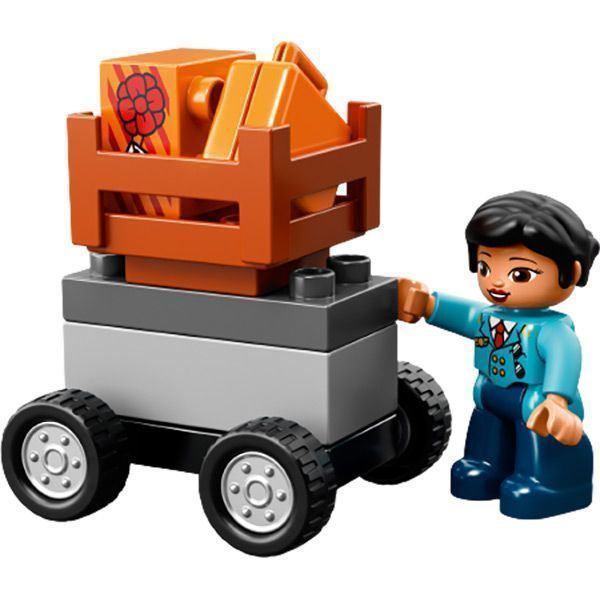 Конструктор Lego Duplo Аэропорт 10871