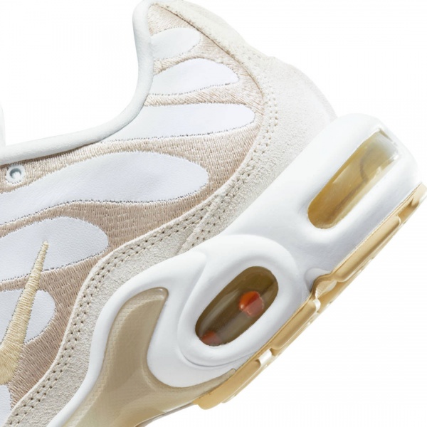 Кроссовки Nike W AIR MAX PLUS PRM DZ2832-101 р.36,5 розовый