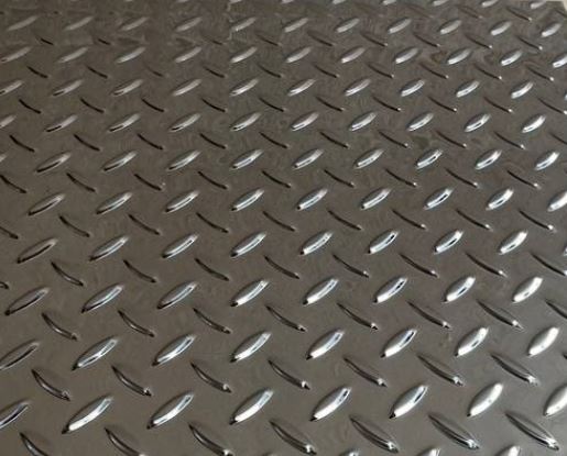 Пластина з нержавіючої сталі рифлена дзеркало 330x330x1 мм 