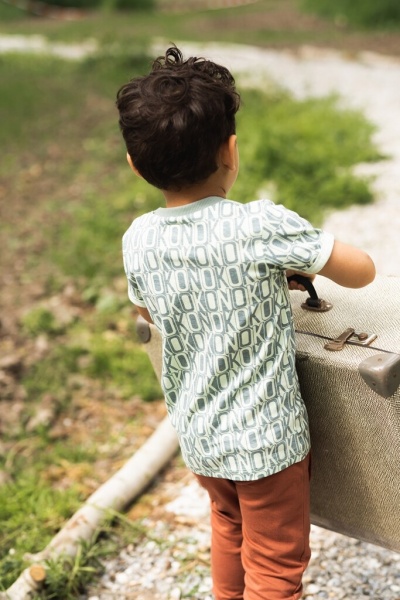 Футболка для хлопчиків Koko Noko р.104 світло-зелений T46811-37 