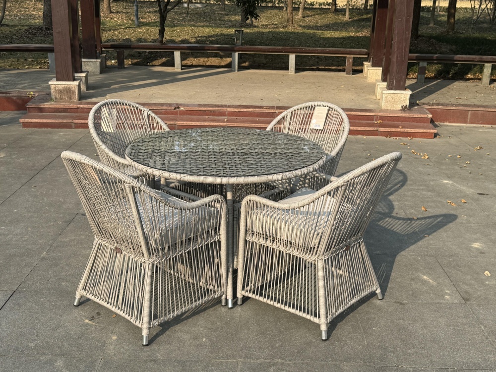 Комплект меблів Bella Vita зі штучного ротанга Анджело бежевий