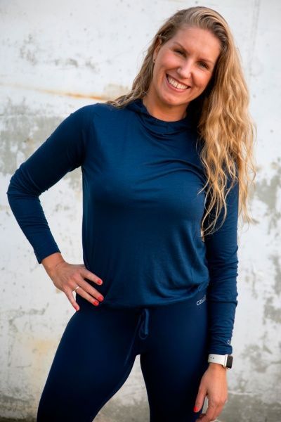 Джемпер Casall Liquid Tencel Hood 19260-043 р. 38 синій