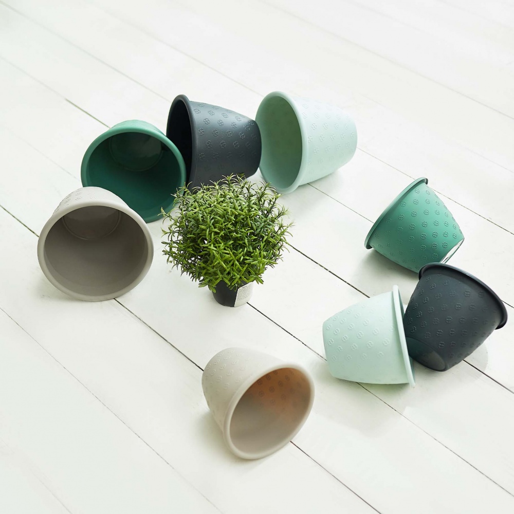 Вазон пластиковий Верона D21х16,5 см круглий какао 3,2 л Алеана