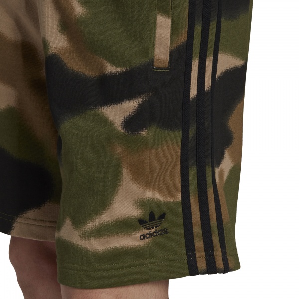 Шорти Adidas CAMO AOP SHORT GN1887 р. XL різнокольоровий