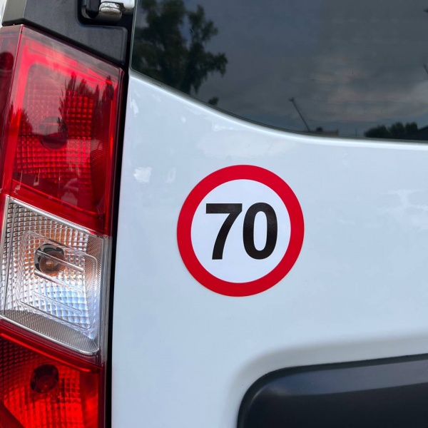 Магнит MAXGROUP Знак автомобильный «70» NM-230