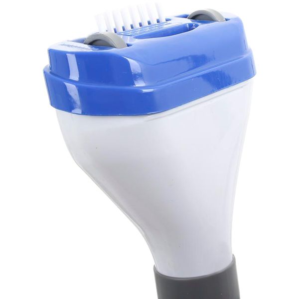 Очиститель Bestway вакуумный для бассейнов на батарейках (58340)