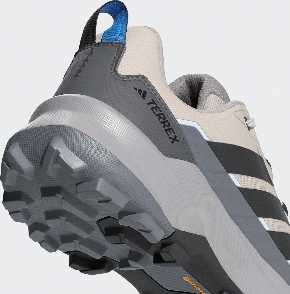 Кросівки чоловічі Adidas TERREX SKYCHASER AX5 WONALU/CARBON/GREFOU JR3975 р.44 2/3 бежеві