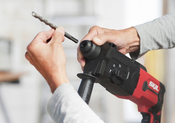 Перфоратор SKIL RH1E1770GA