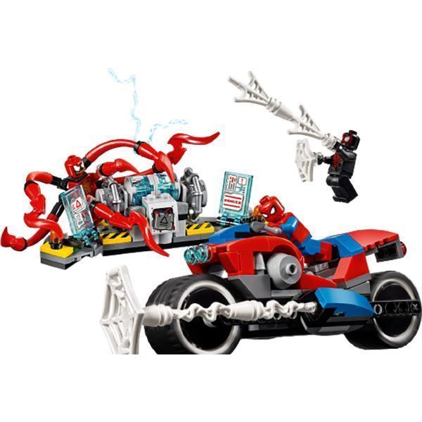 Конструктор Lego Super Heroes Marvel Рятувальна операція на мотоциклах 76113