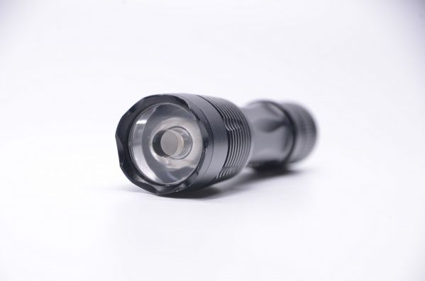 Фонарь Treker LP-8402-1AA черный