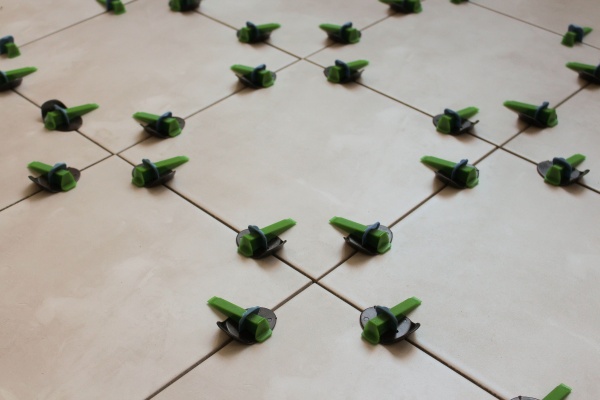 Система выравнивания плитки Т-Нова СВП-Нова 1.5 мм 300 шт.