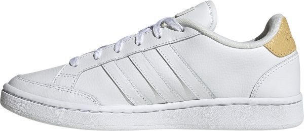 Кроссовки Adidas GRAND COURT SE FW3301 р.UK 7,5 белый