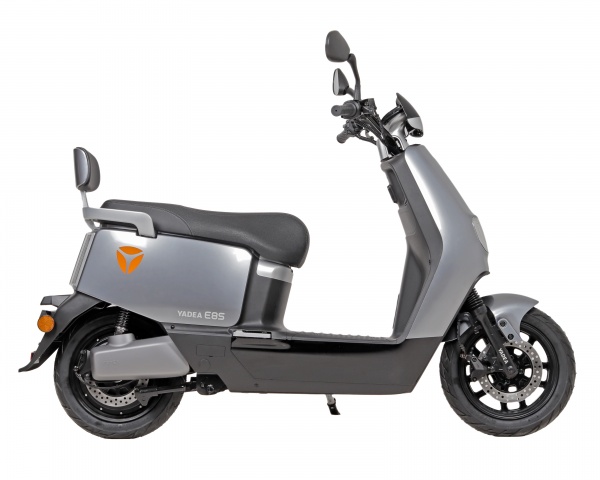 Электроскутер YADEA E8S gray