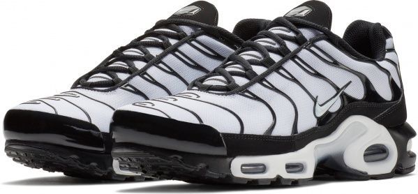 Кроссовки Nike AIR MAX PLUS 852630-032 р.9,5 светло-серый