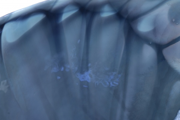 Ваза Yalos Murano BELUS 30 см бирюзовая с черными нитями и перламутровым эффектом 