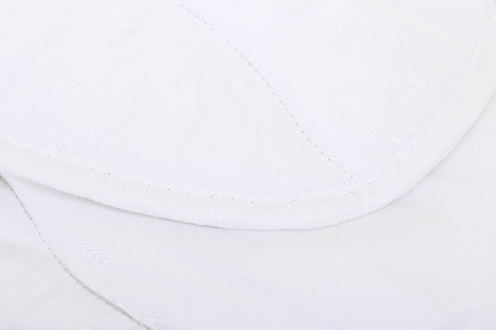 Одеяло 300 гр/м2 155x215 см UP! (Underprice)