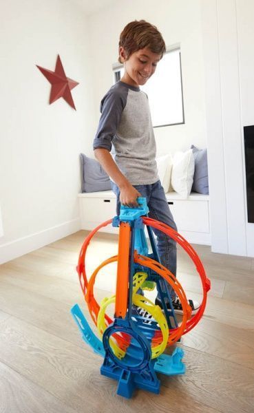 Трек Hot Wheels Потрійна петля GLC96