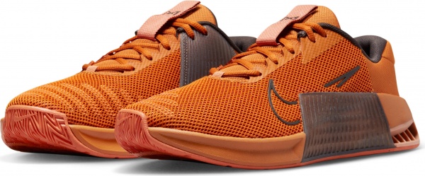 Кросівки Nike NIKE METCON 9 DZ2617-800 р.45,5 помаранчевий