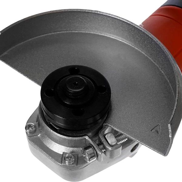 Болгарка (угловая шлифмашина) Black+Decker G650