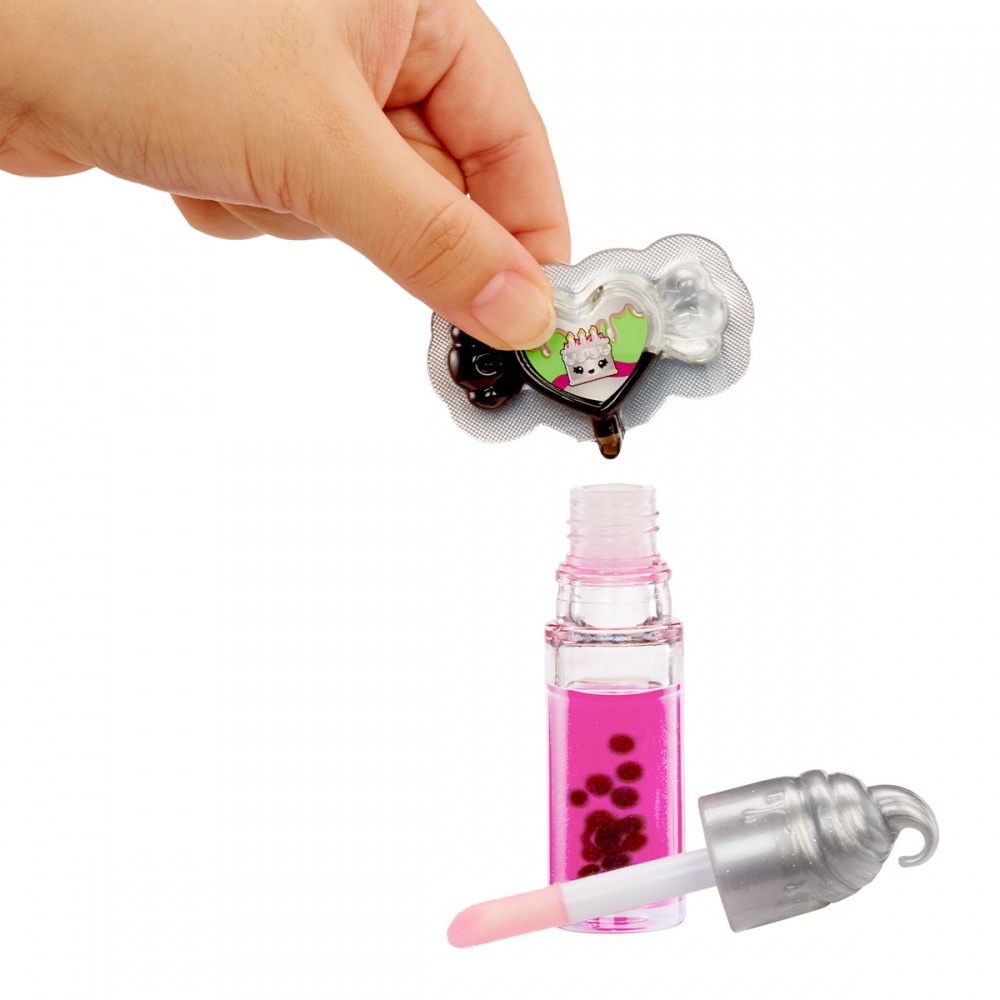 Игровой набор Yummiland с куклой и блеском для губ Мисти Кейкс 545804